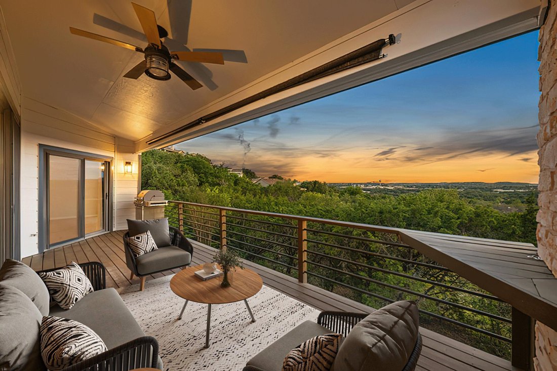 House in The Hills, Texas, United States 4 - 17975238
