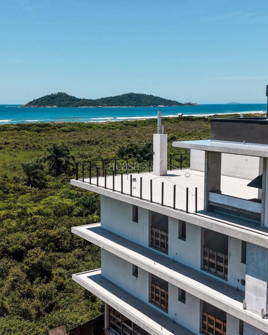 House in Florianópolis, State of Santa Catarina, Brazil 1 - 17984238