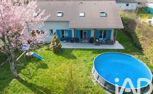House in Échenevex, Auvergne-Rhône-Alpes, France 1