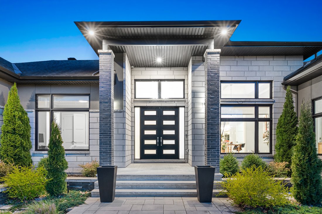 House in Ottawa, Ontario, Canada 2 - 17470002