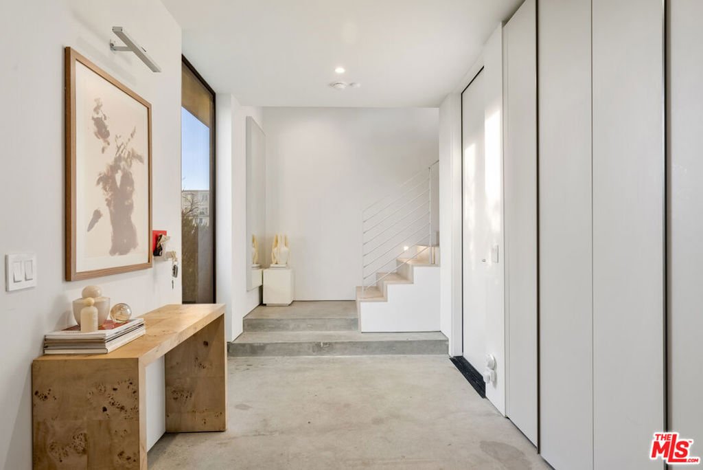 Townhouse in Los Angeles, California, United States 4 - 17987551