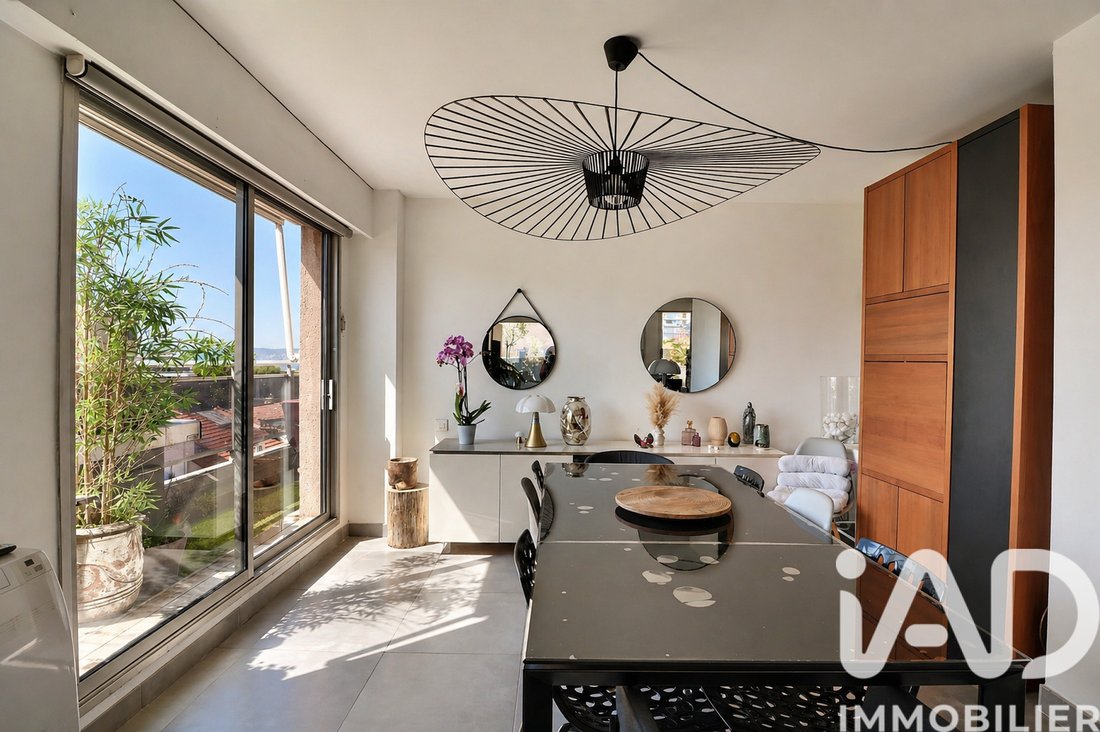 Apartment in Saint Victor, 7e Arrondissement, Marseille 5 - 17778998