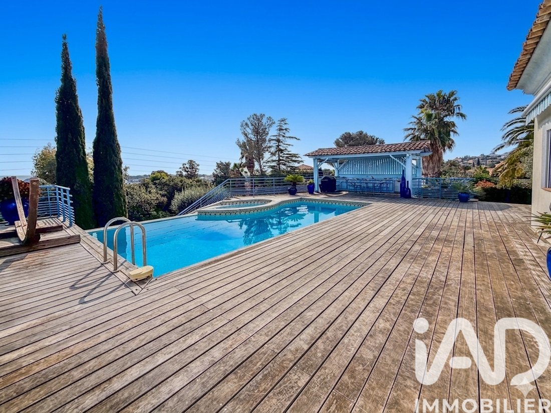 House in Frejus, Provence-Alpes-Côte d'Azur, France 3 - 17481143