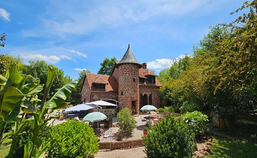 Villa a Collonges-la-Rouge, Nuova Aquitania, Francia 1