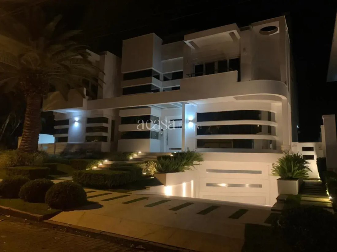 House in Florianópolis, State of Santa Catarina, Brazil 1 - 17985924