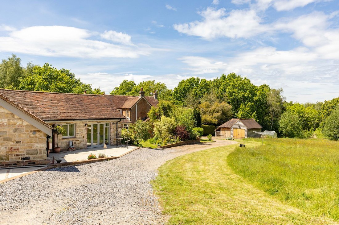 House in Balls Green, Hartfield, England 5 - 17985852