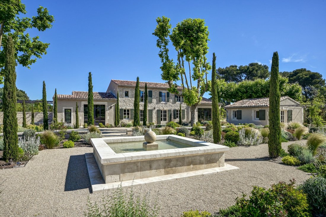 Casa a Eygalières, Provenza-Alpi-Costa Azzurra, Francia 5 - 17447262