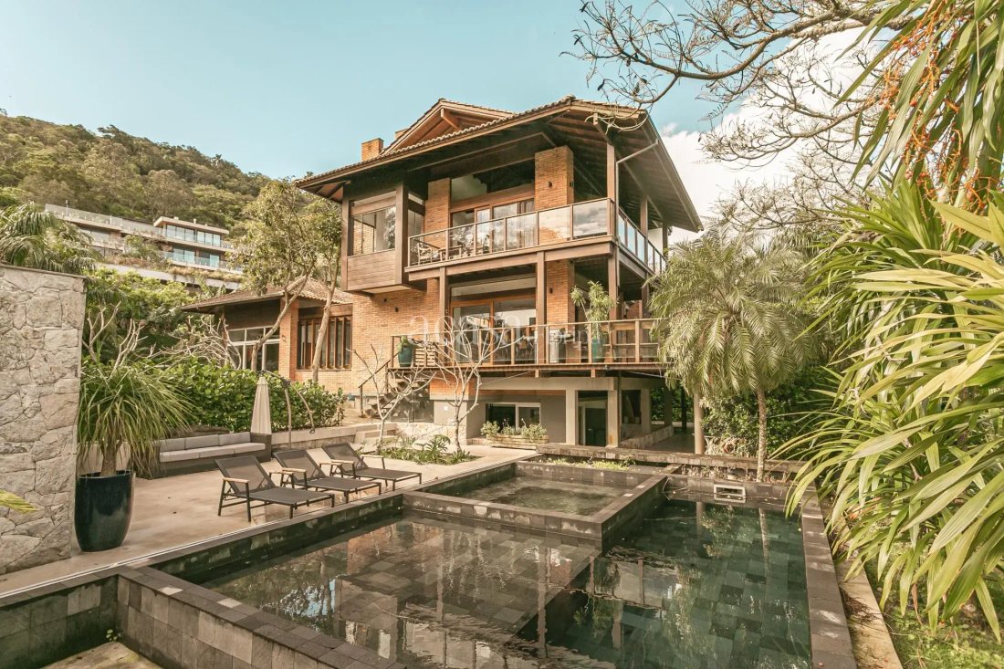 Condo in Florianópolis, State of Santa Catarina, Brazil 2 - 17985788