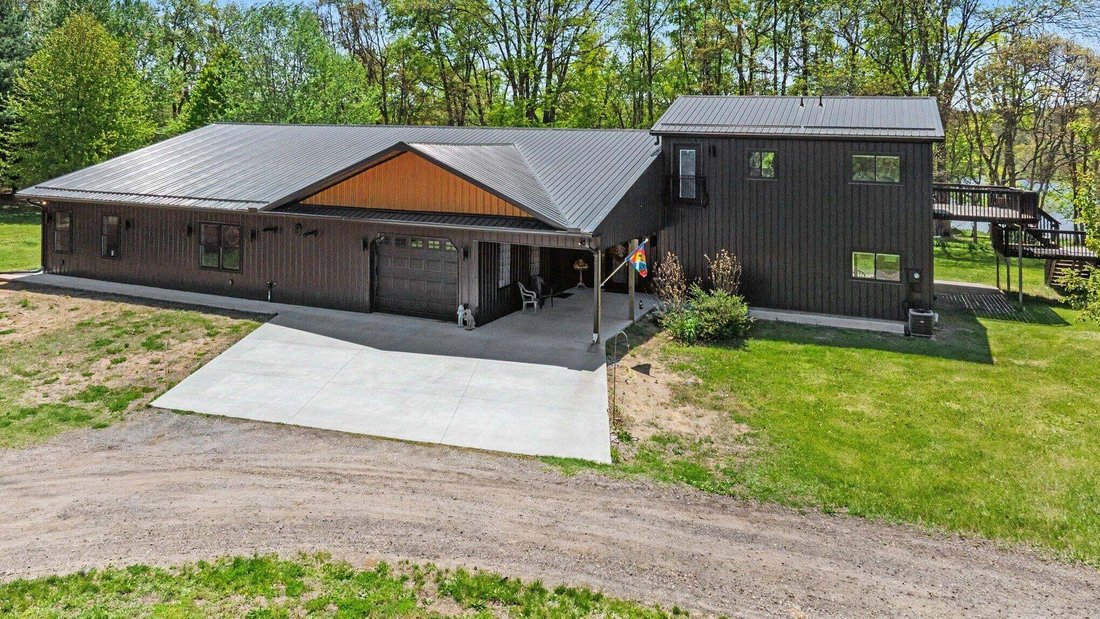 House in Allegan, Michigan, United States 3 - 17986881