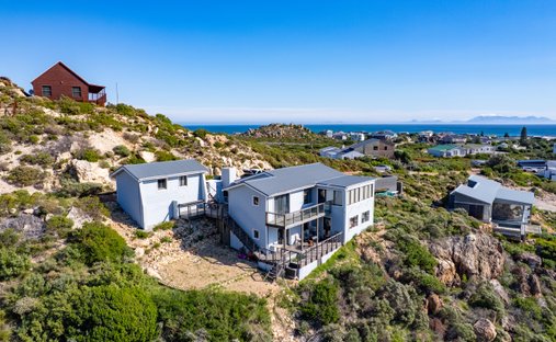 House in Rooi-Els, Western Cape, South Africa 1