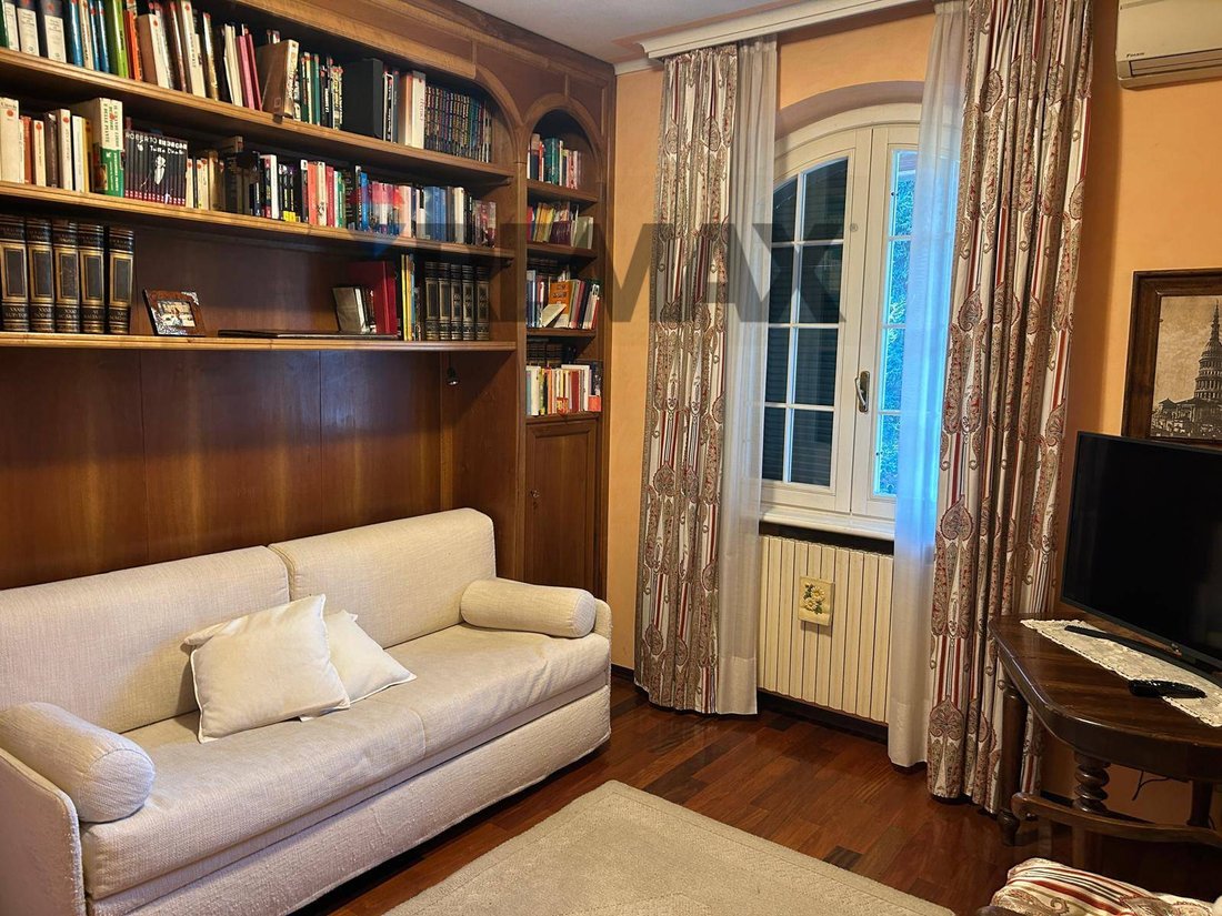 Villa in Arnate-Madonna in Campagna Area, Gallarate, Lombardy 5 - 17995518