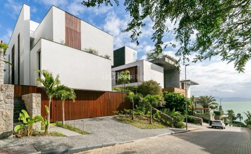 Haus in Florianópolis, Santa Catarina, Brasilien 1