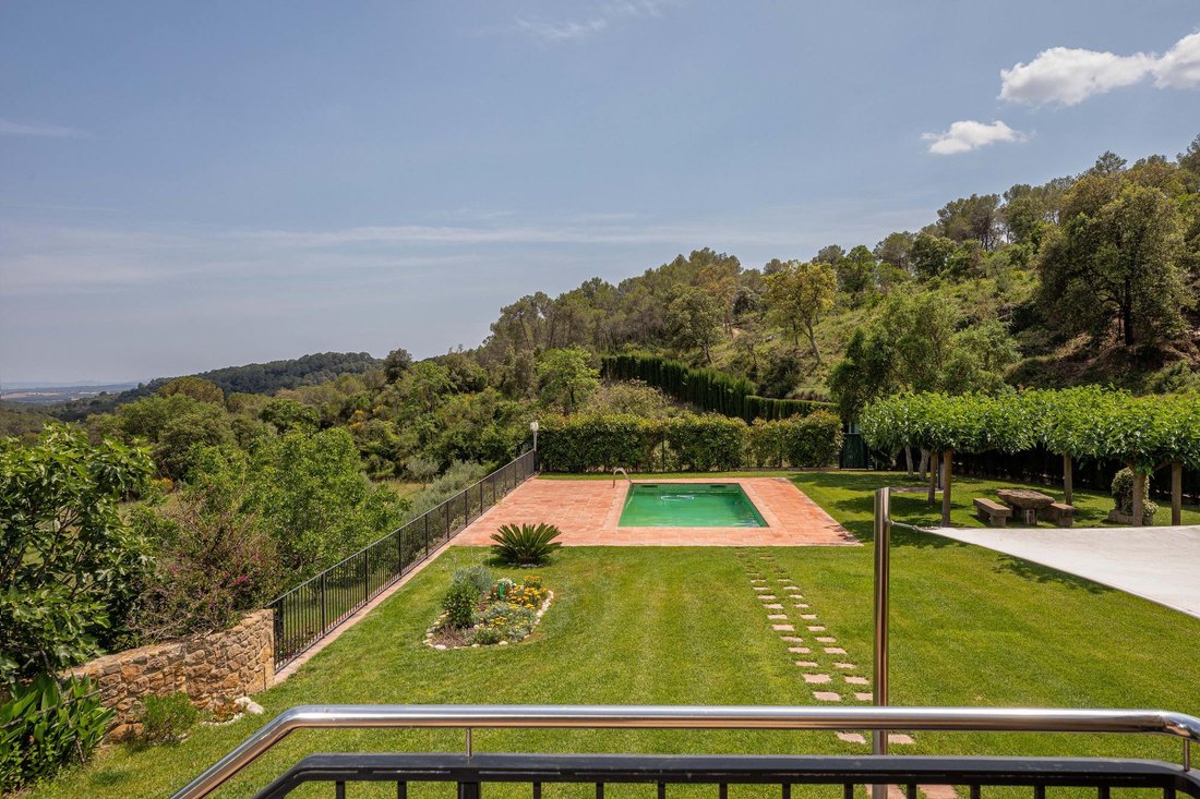 Country House in Borrassa, Catalonia, Spain 2 - 17984936