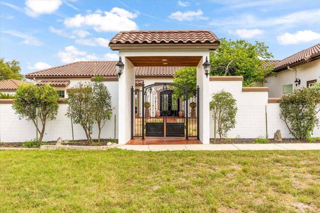 House in New Braunfels, Texas, United States 3 - 17994478