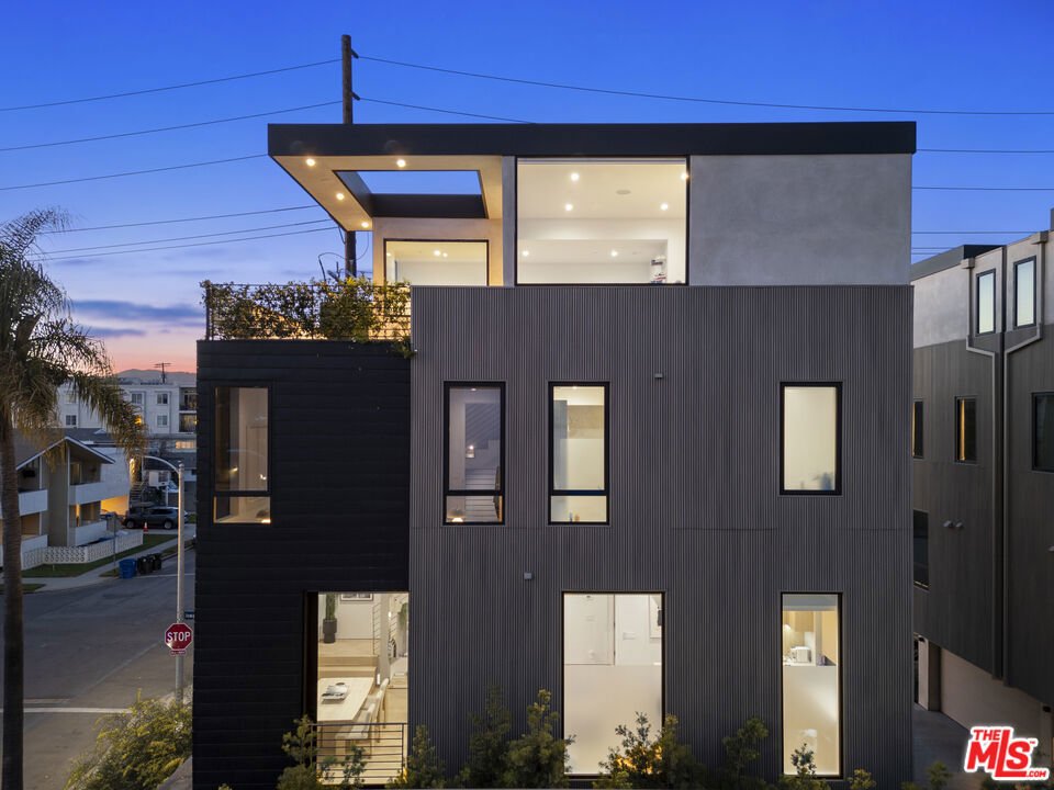 Townhouse in Los Angeles, California, United States 1 - 17987551