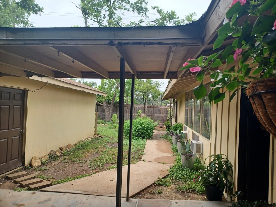 House in Austin, Texas, United States 4 - 17994444