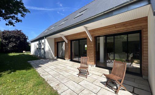 Casa a La Tour d'Auvergne, Saint-Brieuc, Francia 1