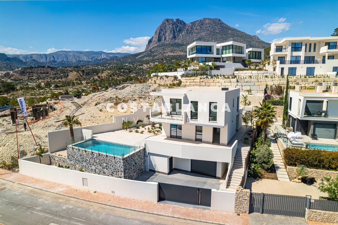 Villa in Finestrat, Valencian Community, Spain 3 - 17949369