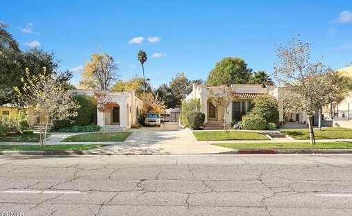 Apartment in Altadena, California, United States 1