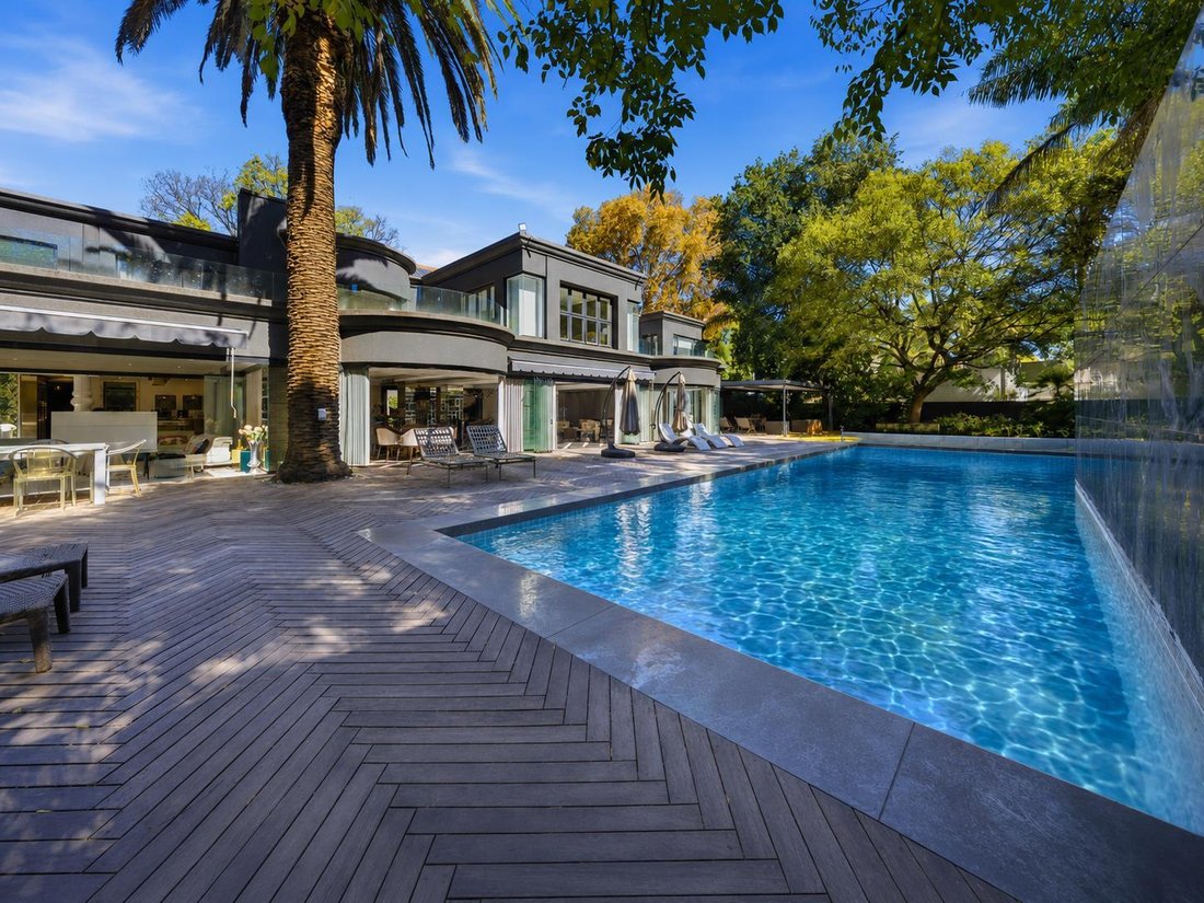 House in Houghton Estate, Gauteng, South Africa 4 - 17989276