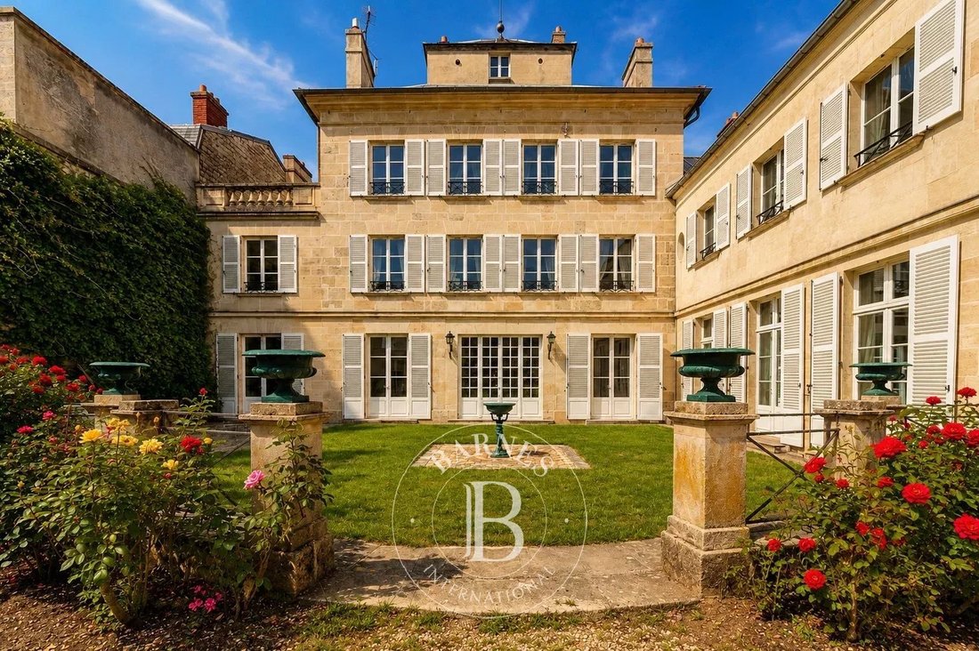Estate in Chantilly, Hauts-de-France, France 4 - 17989468