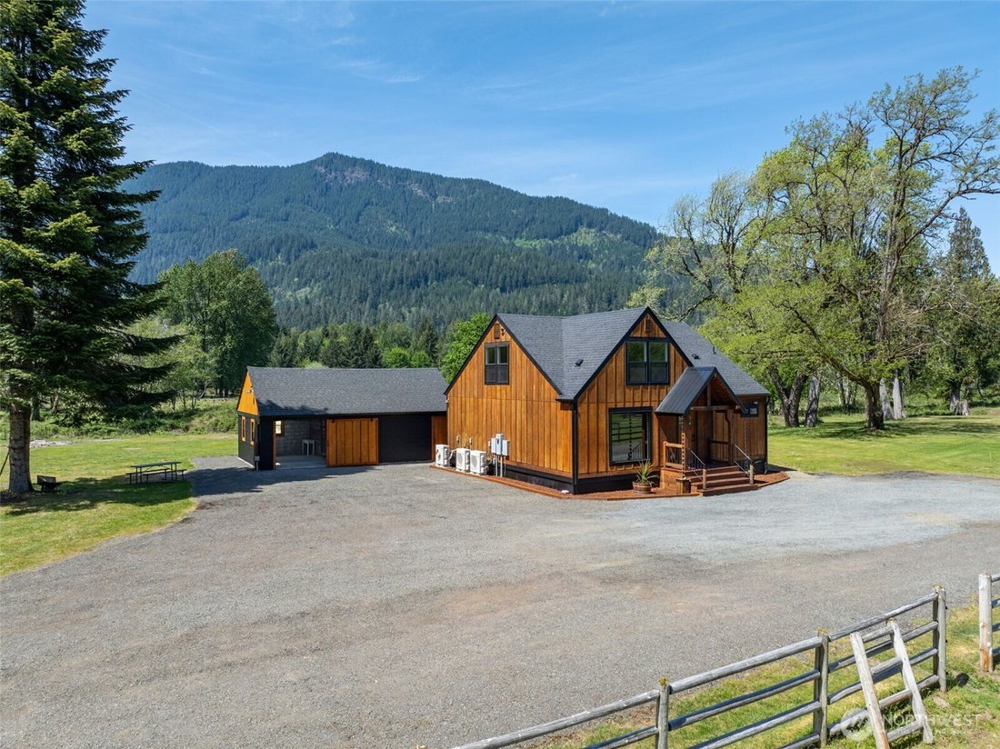 Packwood, Washington, United States 2 - 17986051