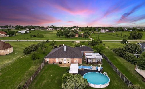 House in Alvarado, Texas, United States 1