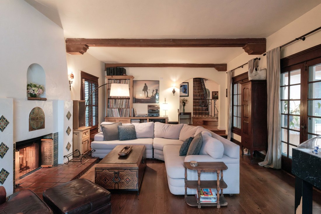 House in Glendale, California, United States 4 - 17985828