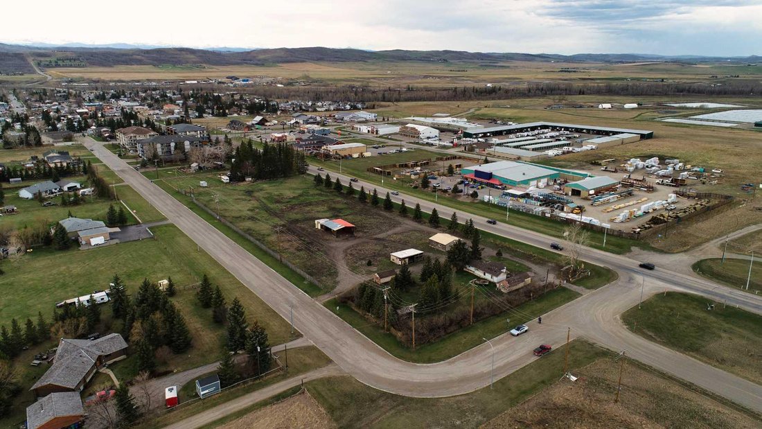 Land in Diamond Valley, Alberta, Canada 1 - 17998504