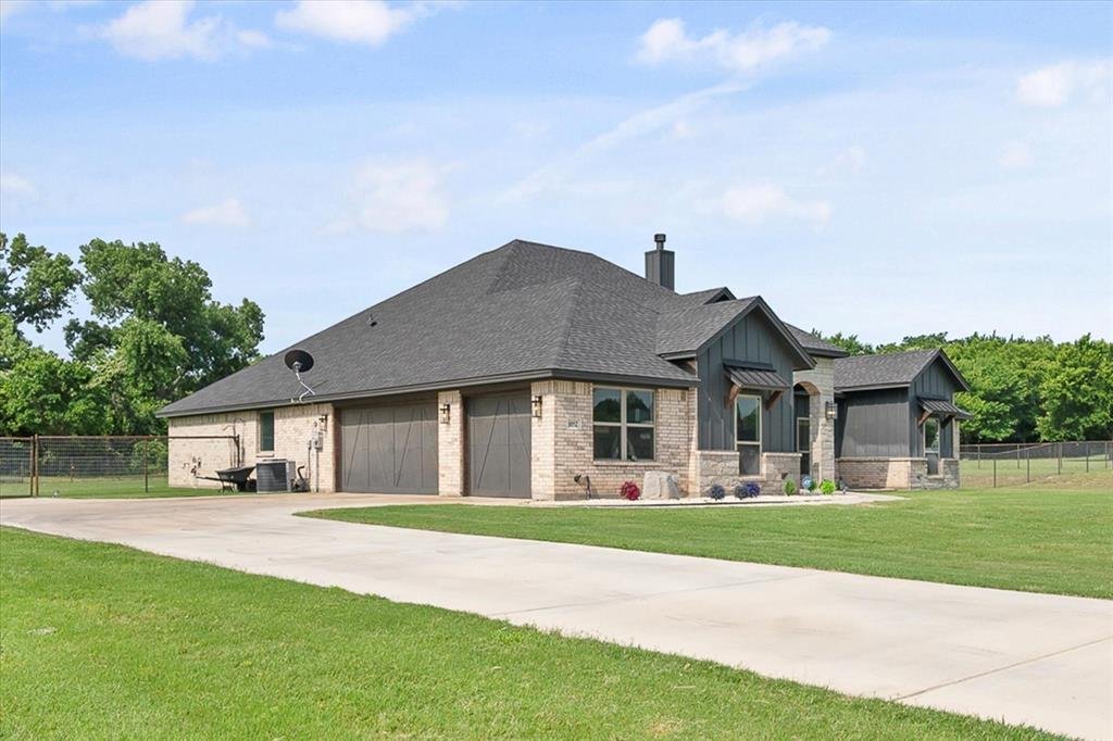 House in Weatherford, Texas, United States 3 - 17985495