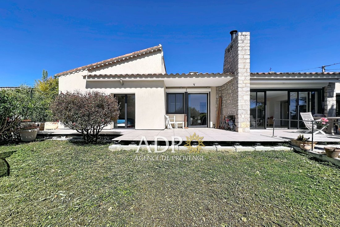 Villa in Grasse, Provence-Alpes-Côte d'Azur, France 1 - 17985276