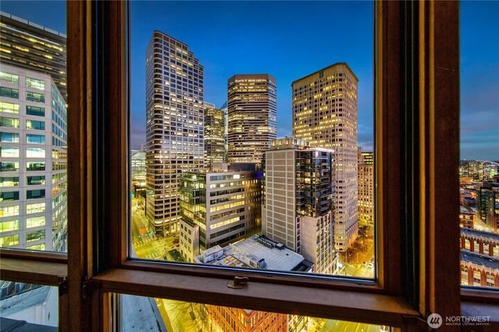 Condo in Seattle, Washington, United States 1 - 17990704