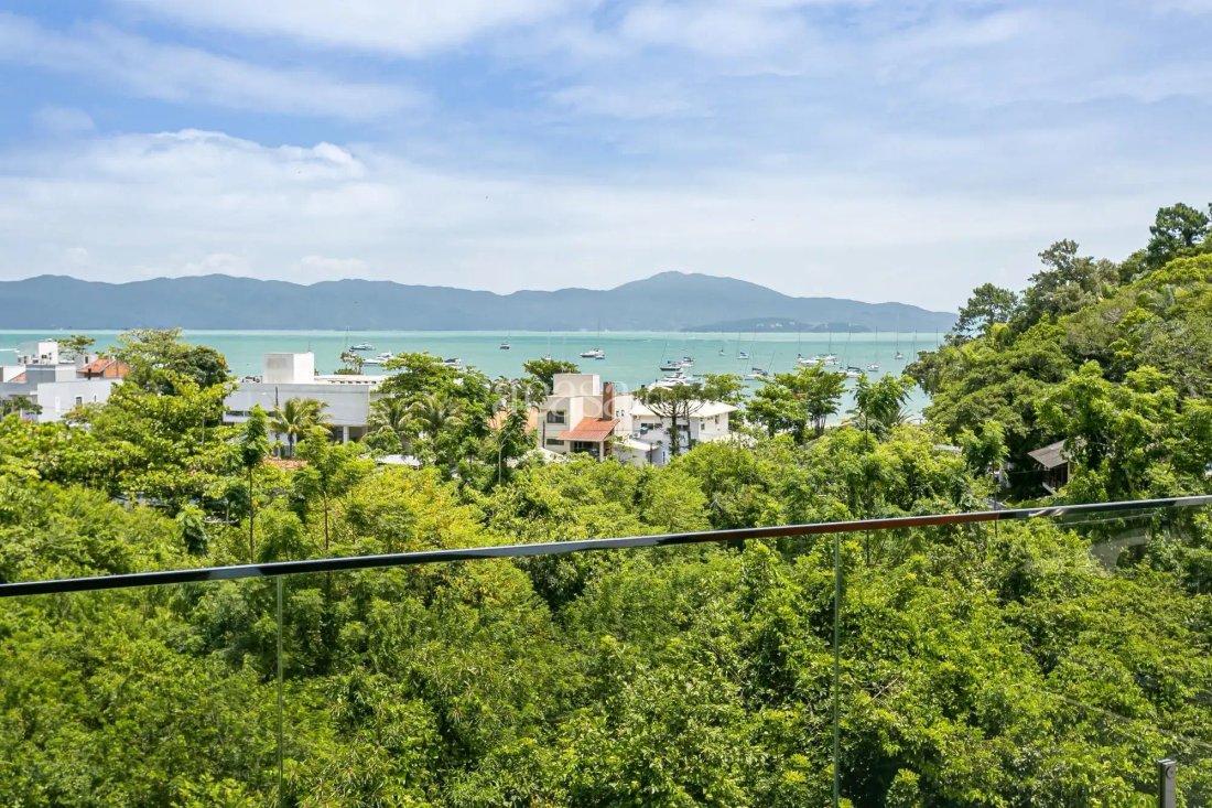 House in Florianópolis, State of Santa Catarina, Brazil 1 - 17986389