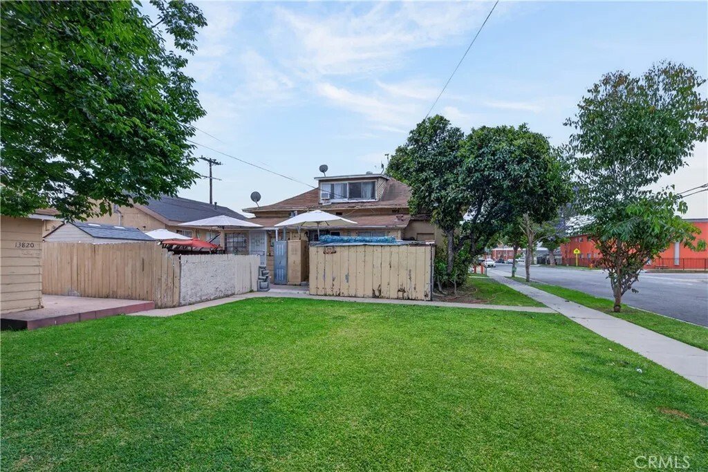 Norwalk, California, United States 5 - 17994717