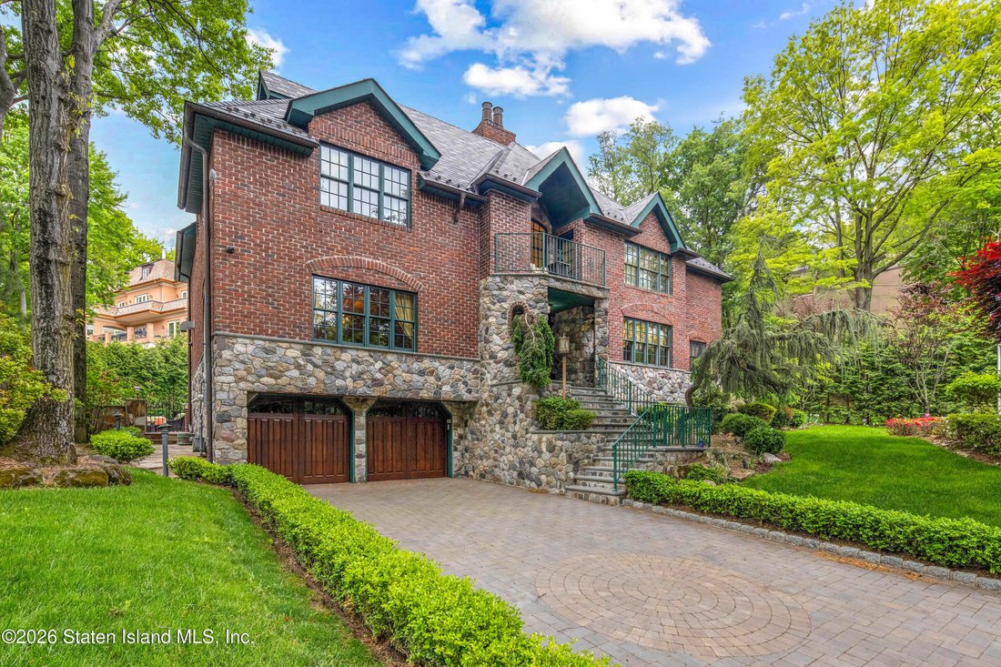House in New York, New York, United States 3 - 17945356