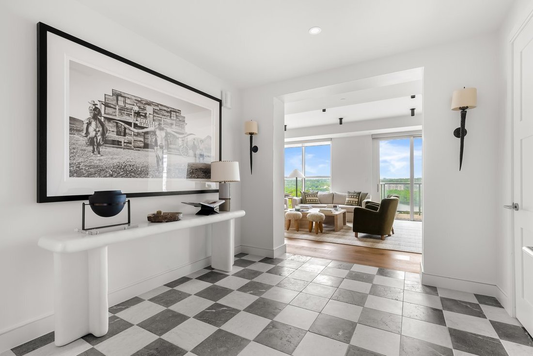 House in Austin, Texas, United States 5 - 17995706