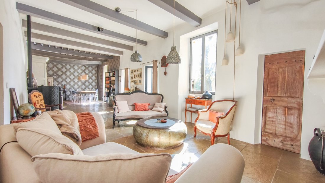 Villa in Uzès, Occitania, France 5 - 17993724