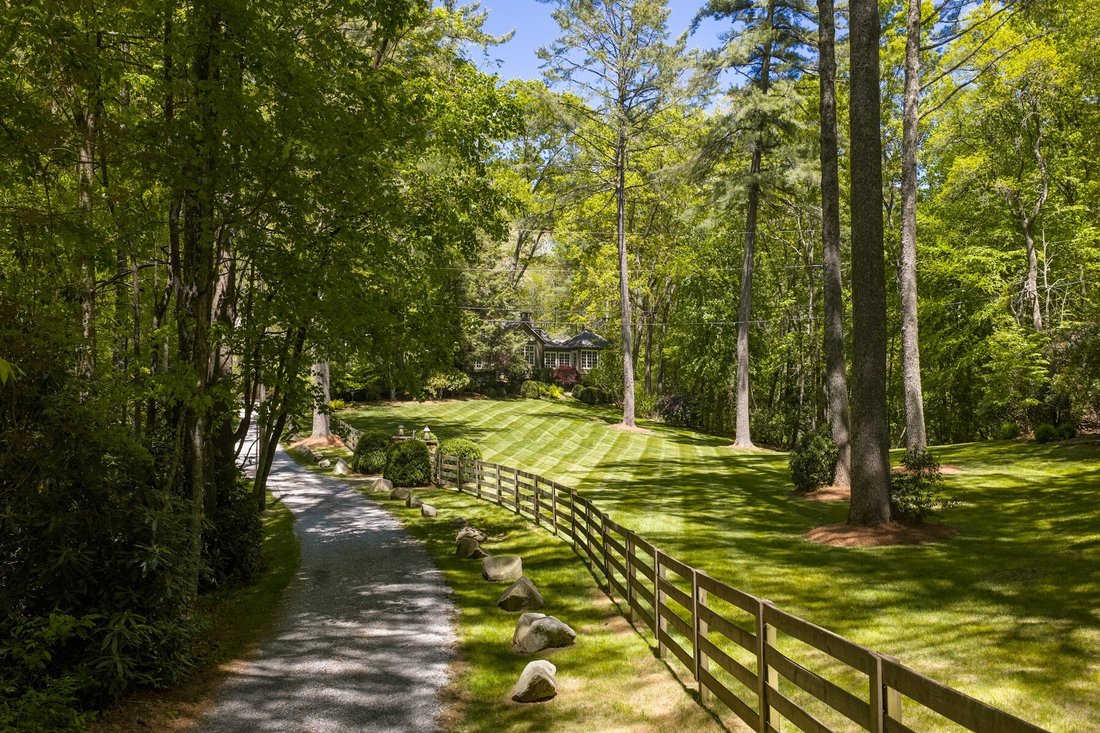 House in Highlands, North Carolina, United States 5 - 17985826
