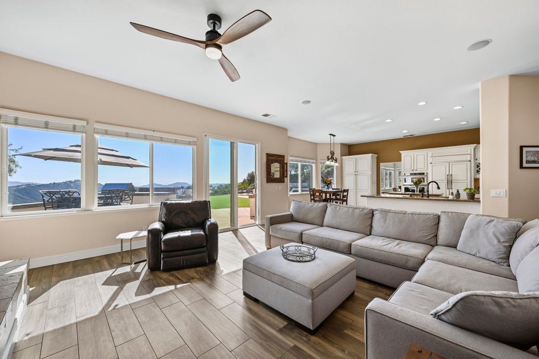 House in Alpine, California, United States 5 - 17985286