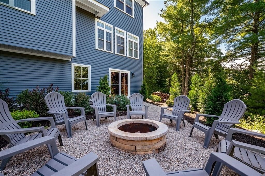 House in Smithfield, Rhode Island, United States 4 - 17989136