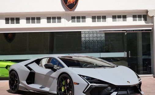 2025 Lamborghini Revuelto Base in Beverly hills, CA, United States 1