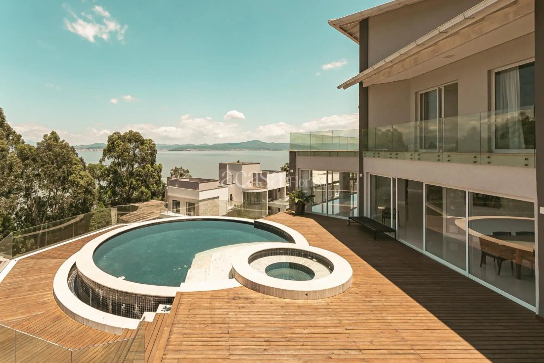 Condo in Florianópolis, State of Santa Catarina, Brazil 2 - 17985836