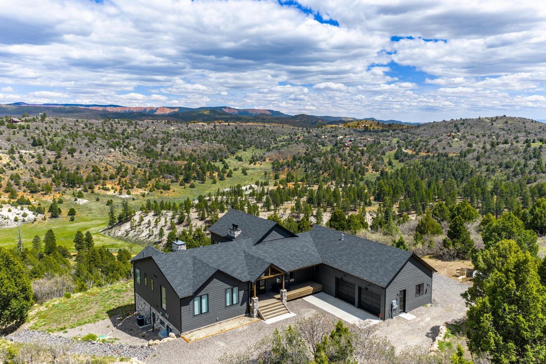 House in Duck Creek Village, Utah, United States 3 - 17994288