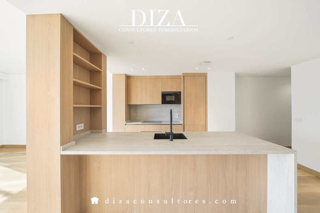 Appartamento a Chamberí, Madrid, Spagna 3 - 17989341
