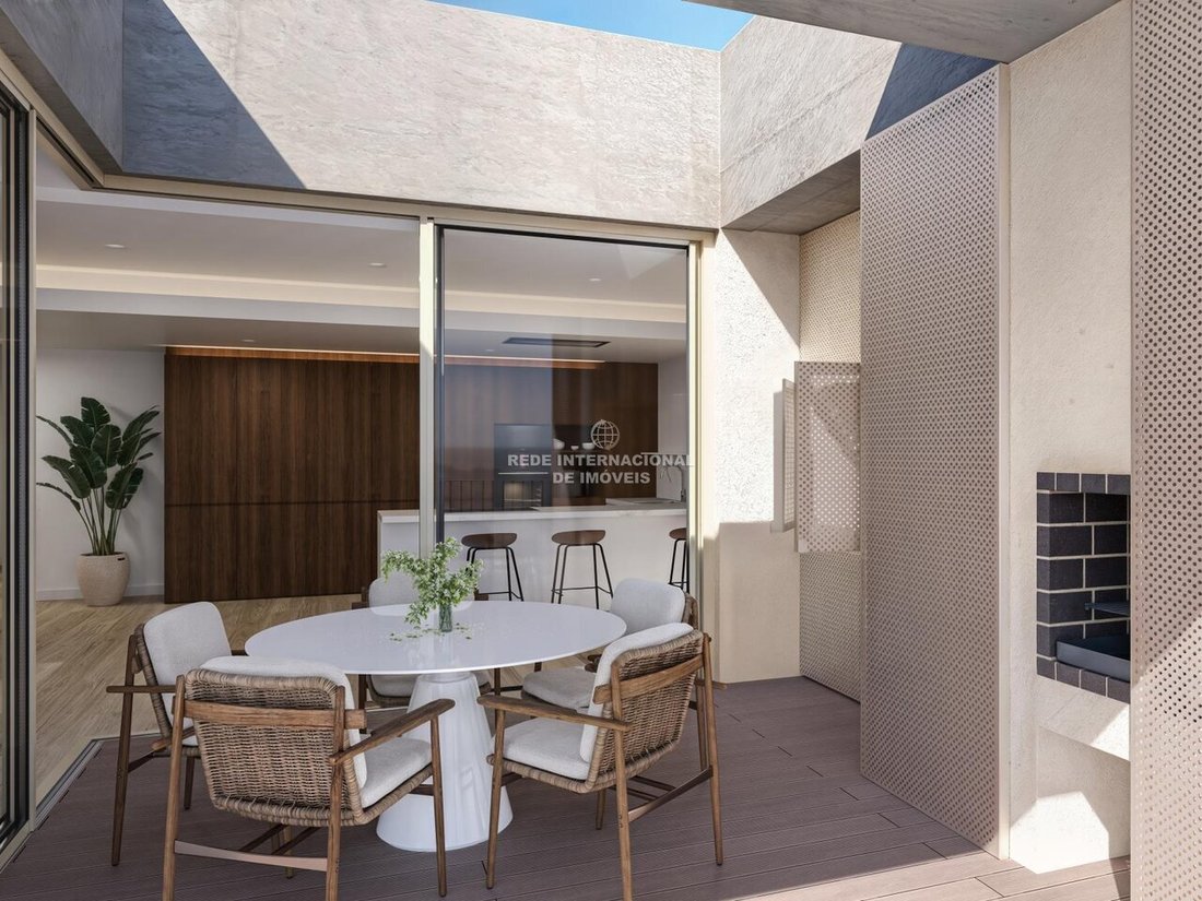 Apartment in Belas, Lisbon, Portugal 2 - 17676802