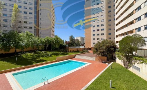 Wohnung in Santa Clara, Lissabon, Portugal 1