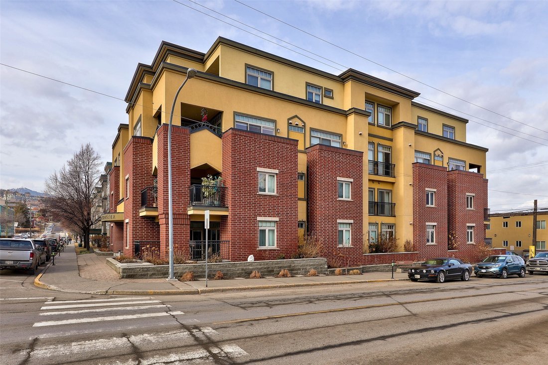 Apartment in Kamloops, British Columbia, Canada 1 - 17989153