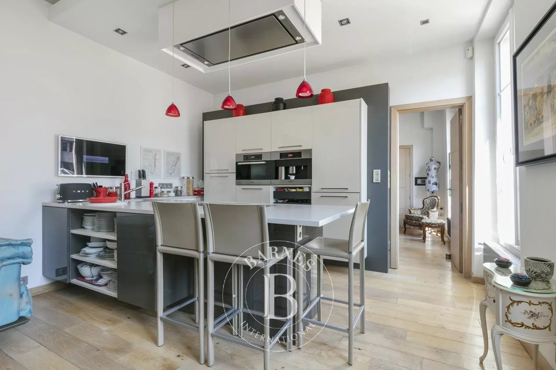 Apartment in Saint Philippe du Roule, Paris 8e Arrondissement, Paris 5 - 17989343