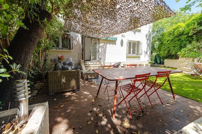 Apartment in Bonneveine, 8e Arrondissement, Marseille 3 - 17989339