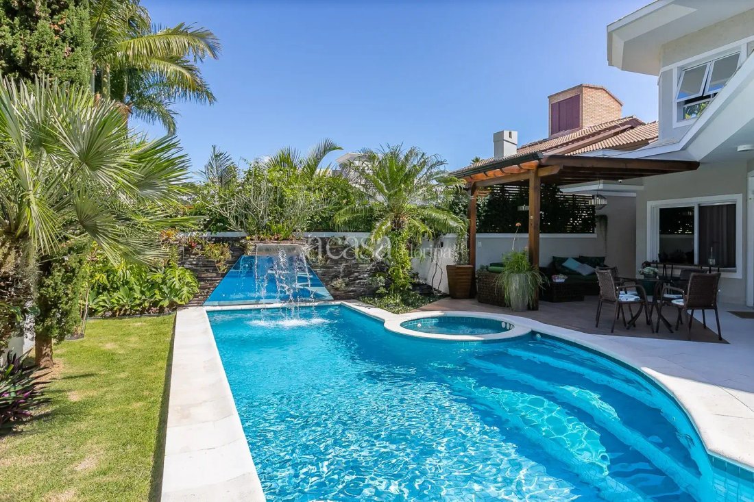 House in Florianópolis, State of Santa Catarina, Brazil 1 - 17985738